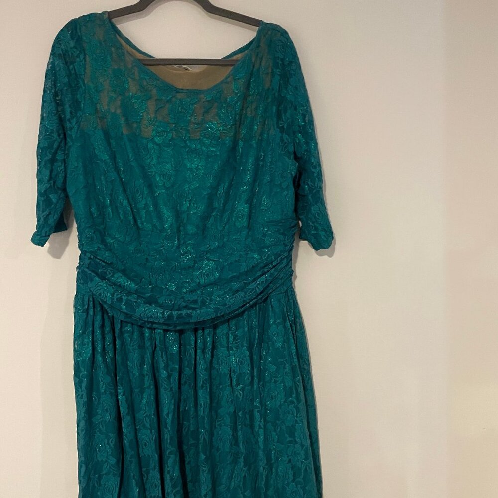 Kiyonna Plus Emerald Lace Cocktail Dress